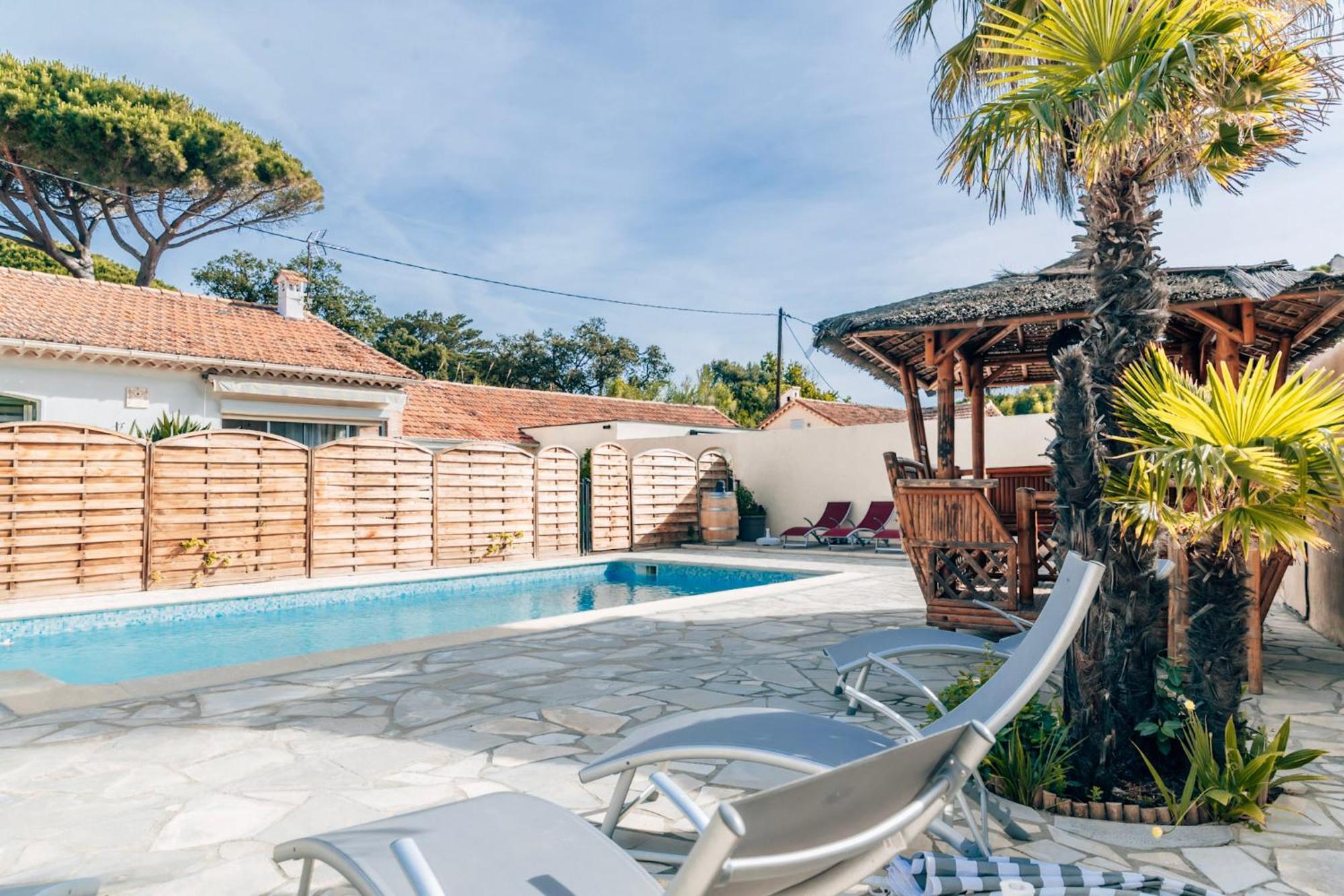 Reve D'Azur En Bord De Mer A La Nartelle Avec Piscine Dans La Residence, Terrasse, Bbq, 2 Chambres 2 Sdb Logement De 35M2 Draps Inclus Sainte-Maxime Zewnętrze zdjęcie