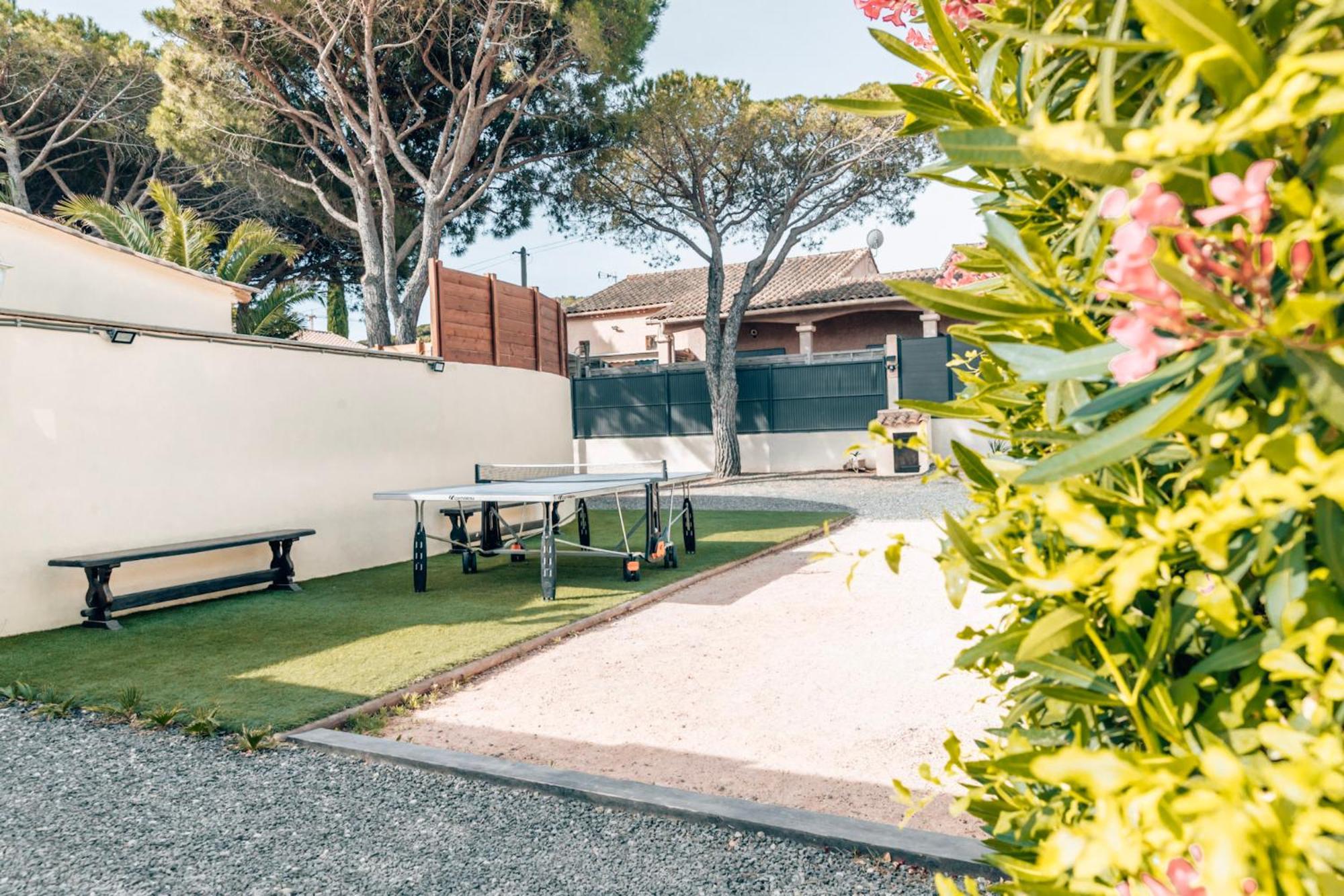 Reve D'Azur En Bord De Mer A La Nartelle Avec Piscine Dans La Residence, Terrasse, Bbq, 2 Chambres 2 Sdb Logement De 35M2 Draps Inclus Sainte-Maxime Zewnętrze zdjęcie